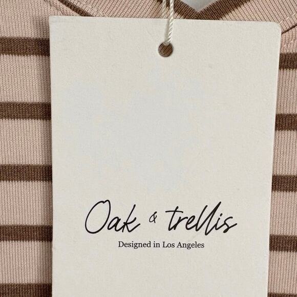 Oak and Trellis Striped V-neck Slouchy T-Shirt Women’s Sz Large Cream & Tan - Picture 5 of 8